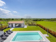 Vila - Brtonigla (01810)