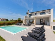 Vila - Brtonigla (01810)