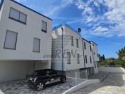 Stan - Lovrečica (01621)