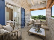 Vila - Rovinj (01400)